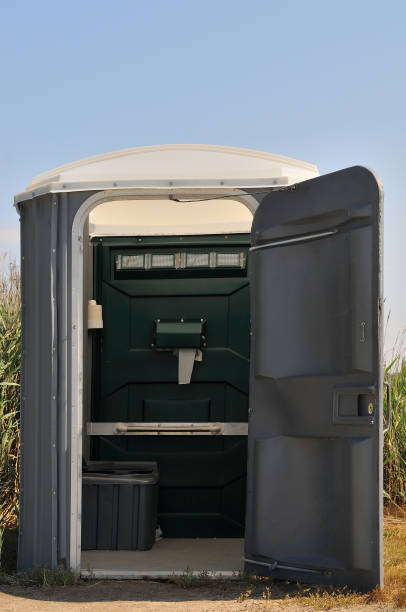 Best Portable bathroom rental  in Steubenville, OH